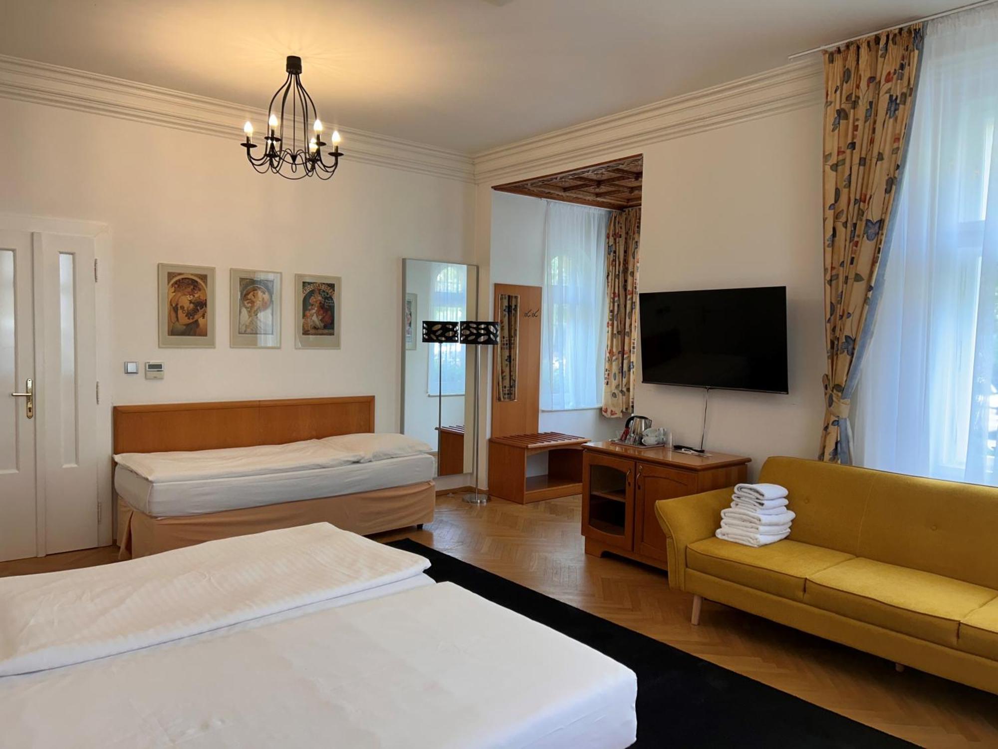 Pension Jana - Domov Mladeze Prague Exterior photo